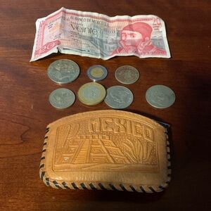 VTG 70’s Mayan Mexico Tan Leather Souvenir Coin Pouch